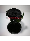 Черная роза в стеклянной колбе королевская